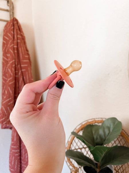 Itzy Soother™ Natural Rubber Paci Sets | Pink Bow