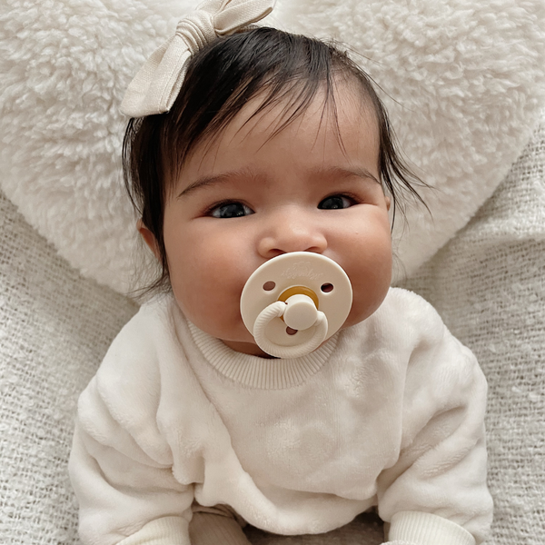 Itzy Soother™ Natural Rubber Paci Sets | Pink Bow