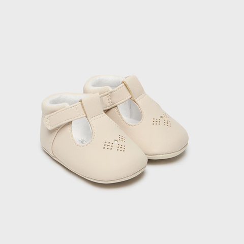 Suede Baby Mary Jane Shoes in Cream