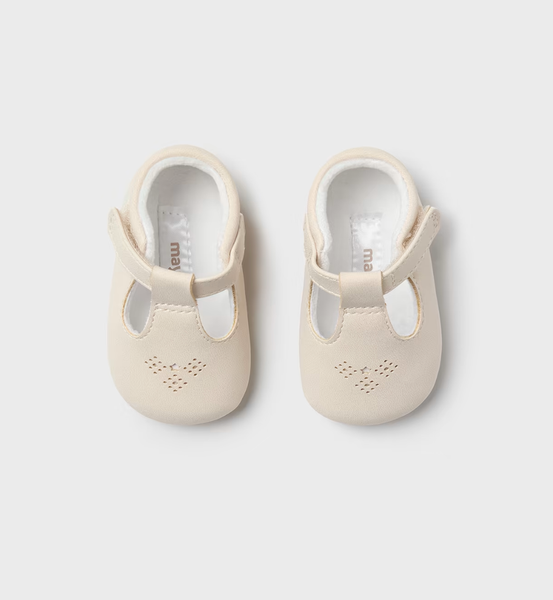 Suede Baby Mary Jane Shoes in Cream