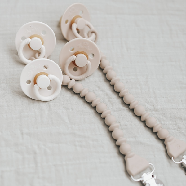 Itzy Soother™ Natural Rubber Paci Sets | Pink Bow