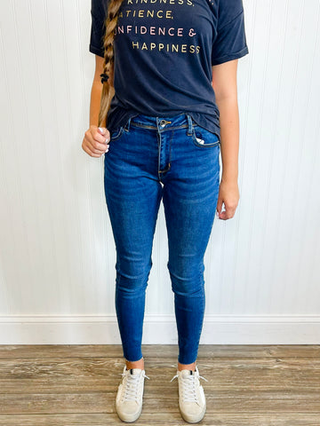 Tractr Heidi Mid-Rise Raw Hem Jeans